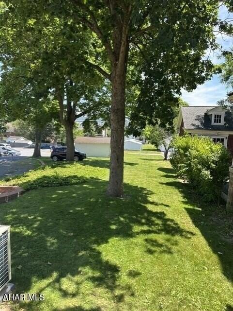 215 S Juliana St #A - Photo 7 of 9
