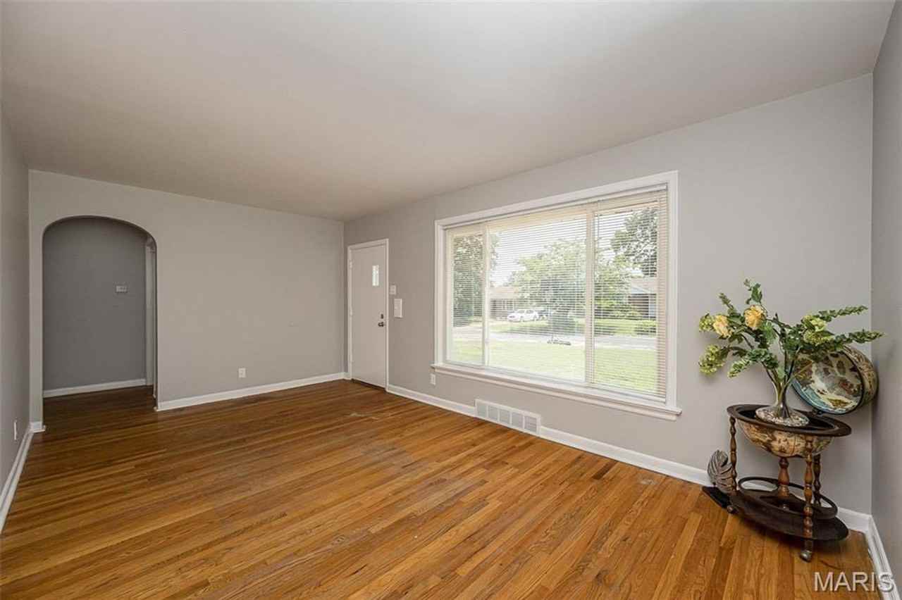 1225 Newark Dr - Photo 3 of 16