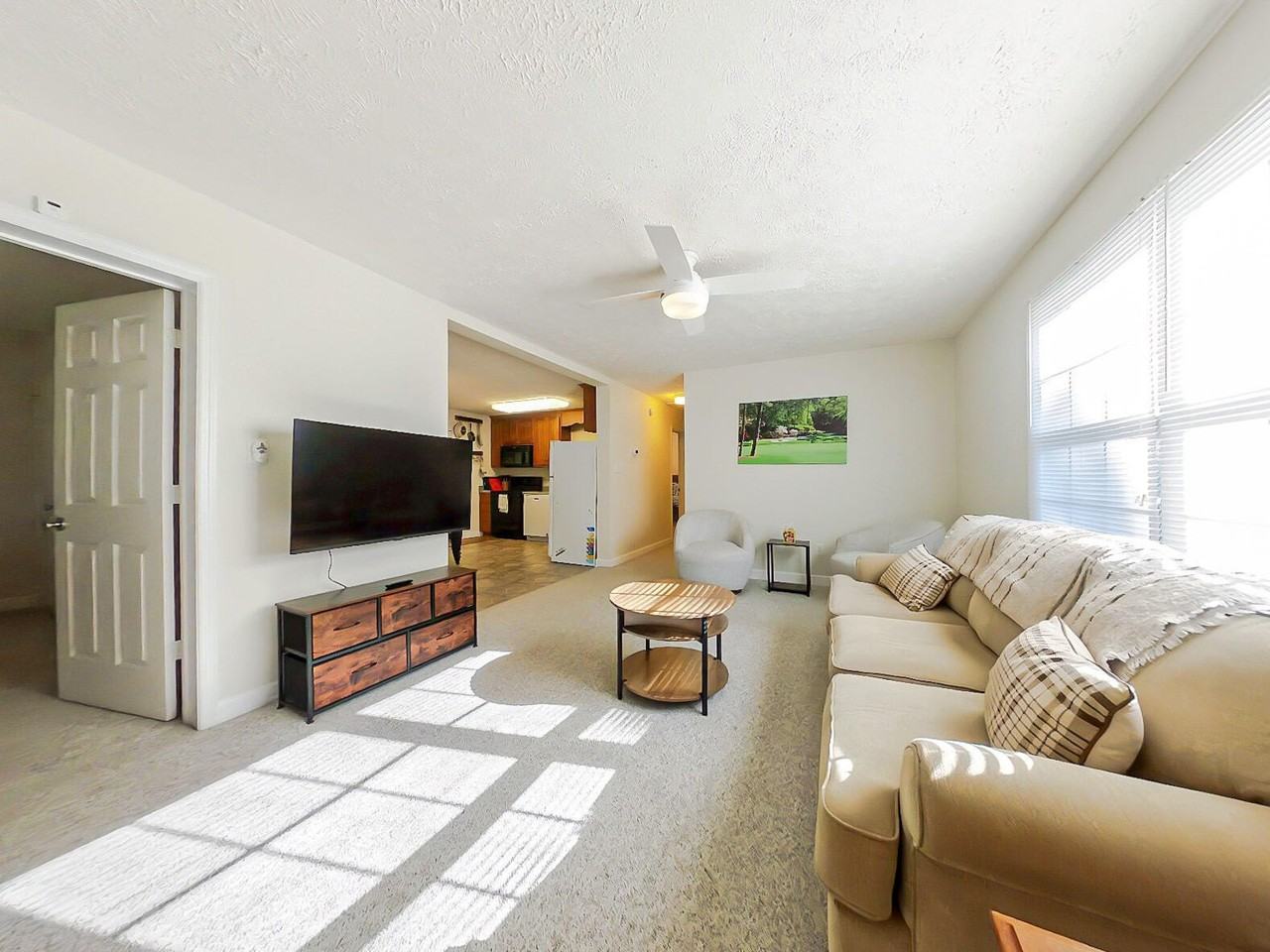 132 Charleston Row Blvd - Photo 4 of 19