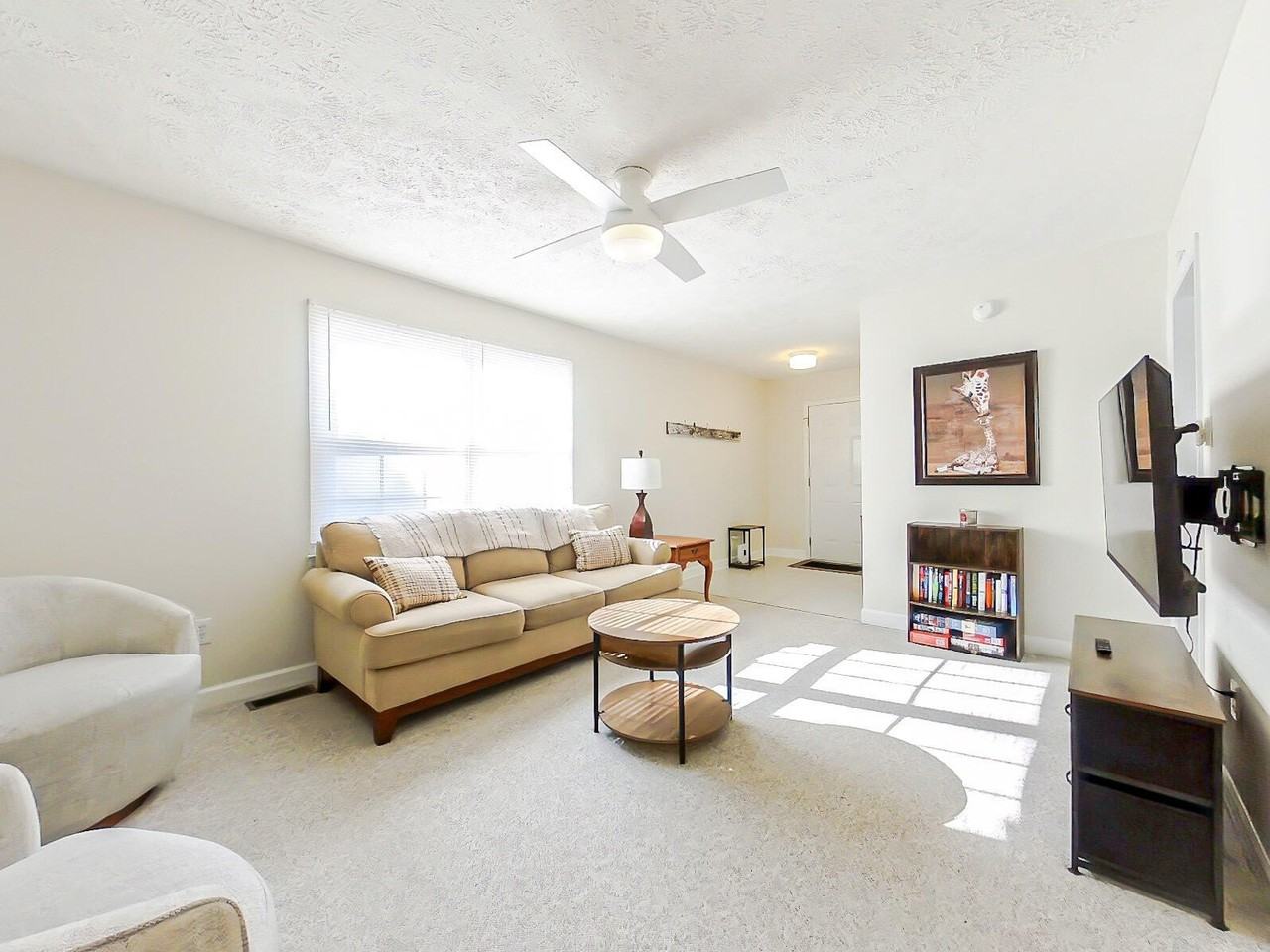 132 Charleston Row Blvd - Photo 6 of 19