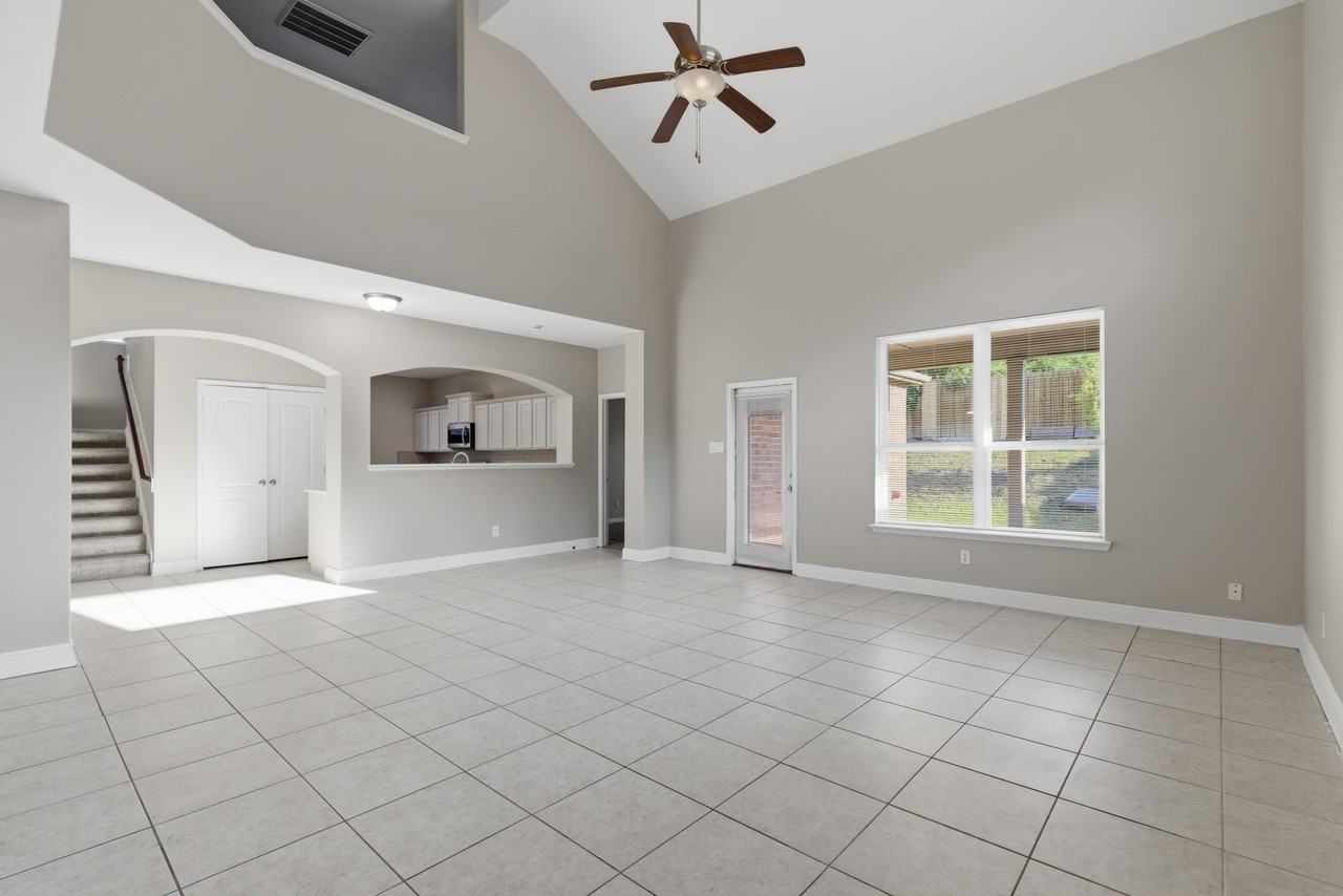 2136 Mulberry Dr #1 - Photo 3 of 30