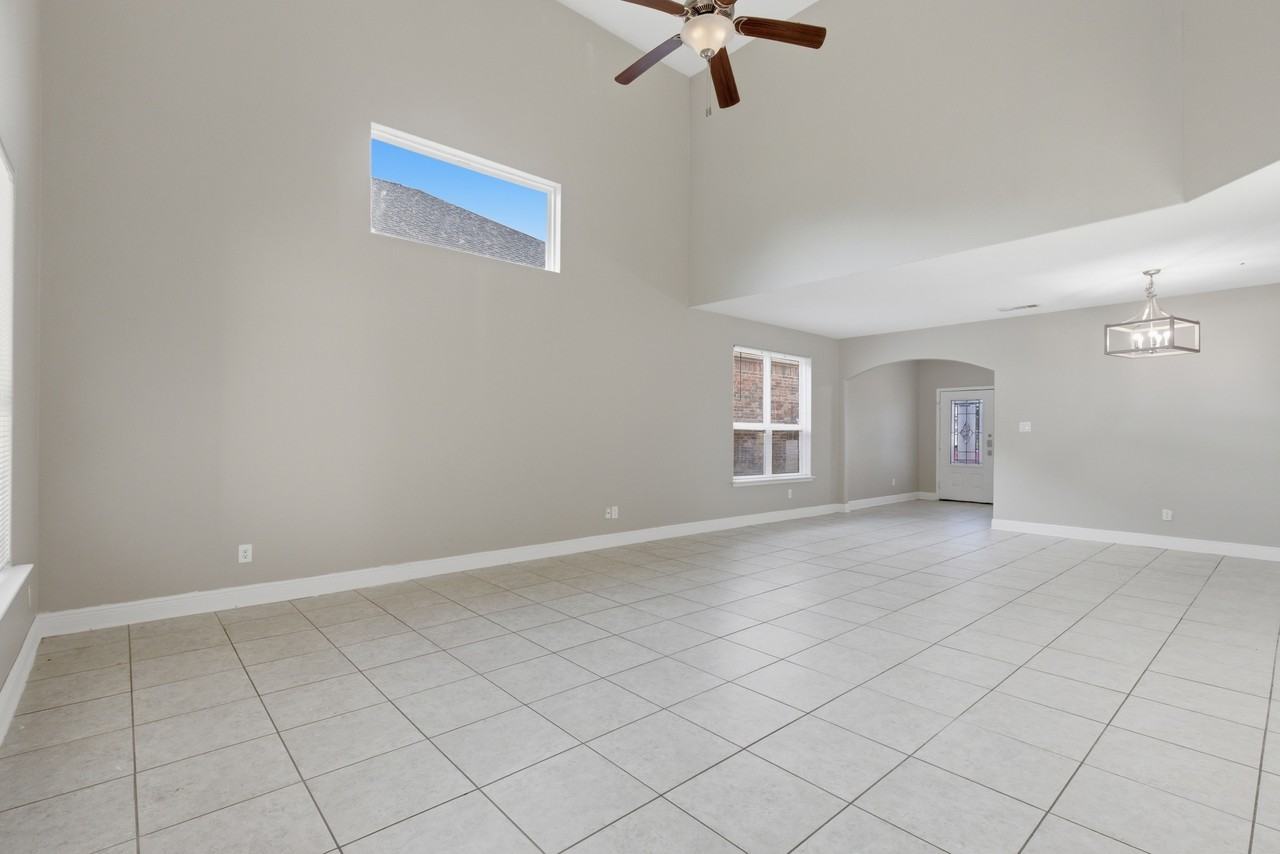 2136 Mulberry Dr #1 - Photo 7 of 30