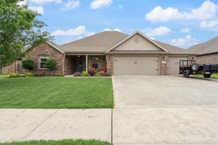 711 Tamarron Dr - Photo 1 of 1