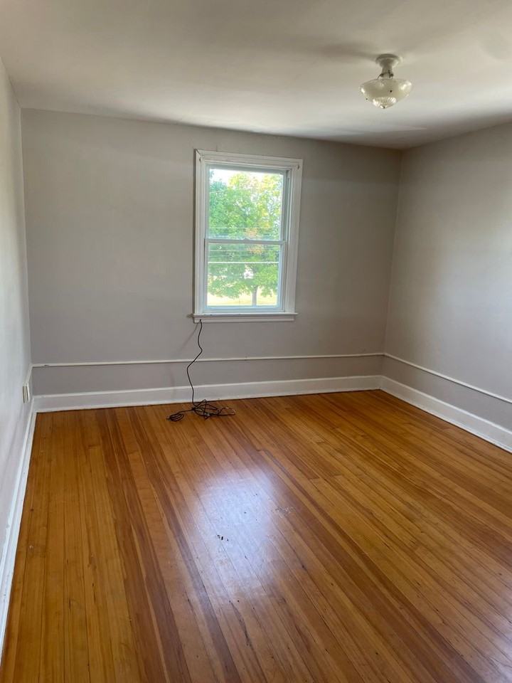 382 S Cleveland - Photo 3 of 8