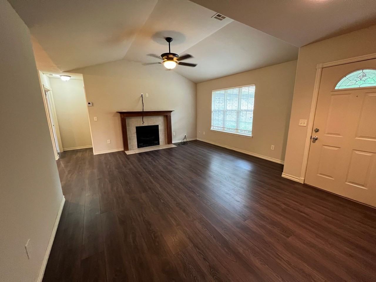 4031 Briar Ln - Photo 2 of 22