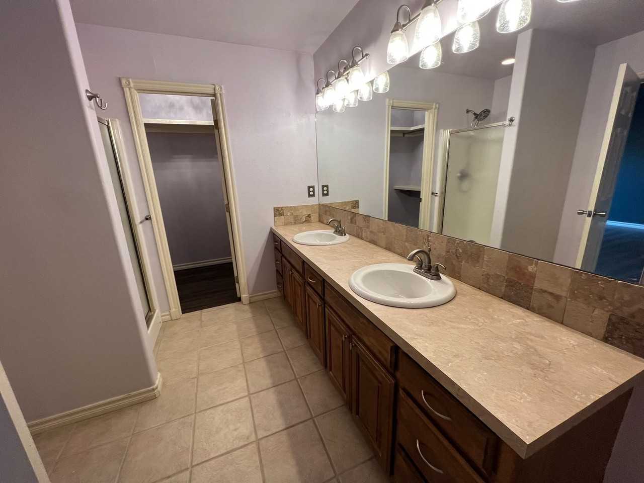 4031 Briar Ln - Photo 6 of 22