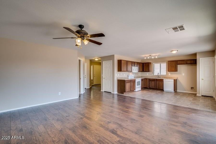 17936 N Lettere Cir - Photo 3 of 9