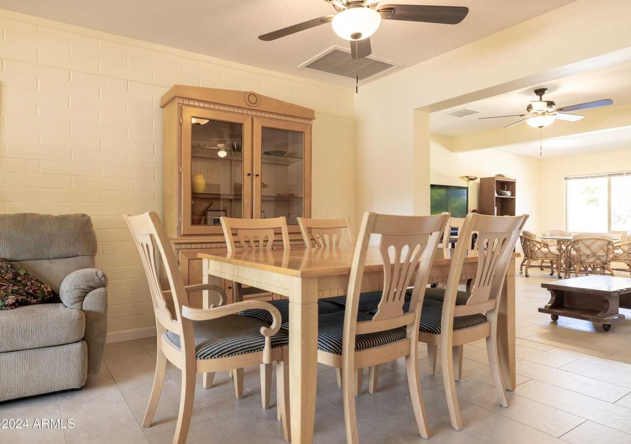 10846 N 109th Ave - Photo 5 of 29