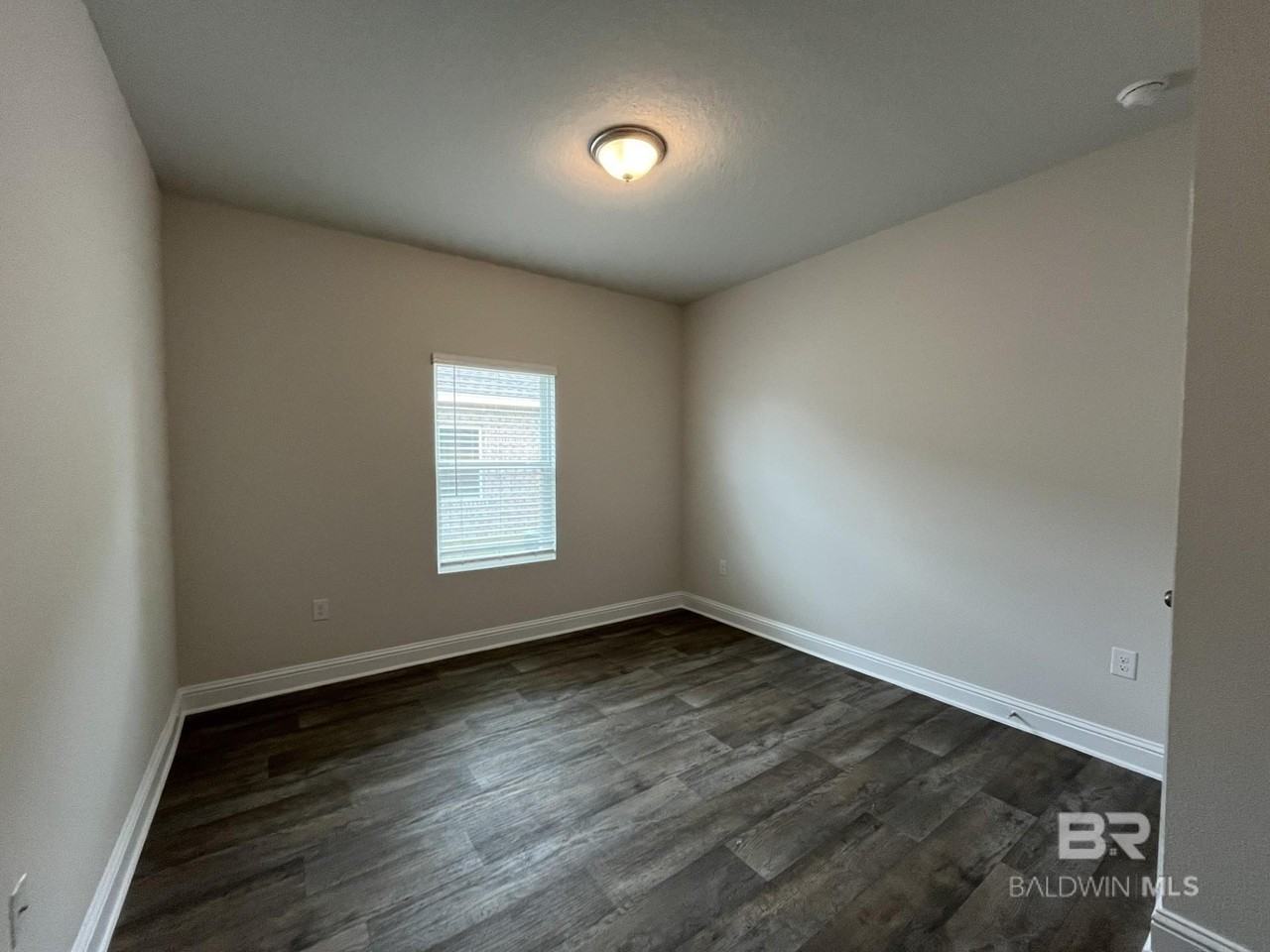 14836 Dayton Cir - Photo 5 of 13