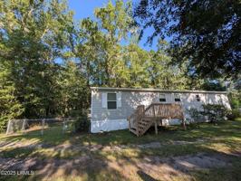 featured image of 3307 Powell Dr