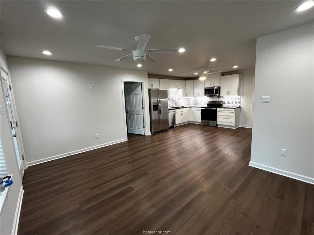 10330 N Dowling Rd - Photo 3 of 10