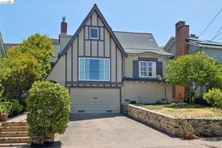 111 Windsor Ave - Photo 1 of 1
