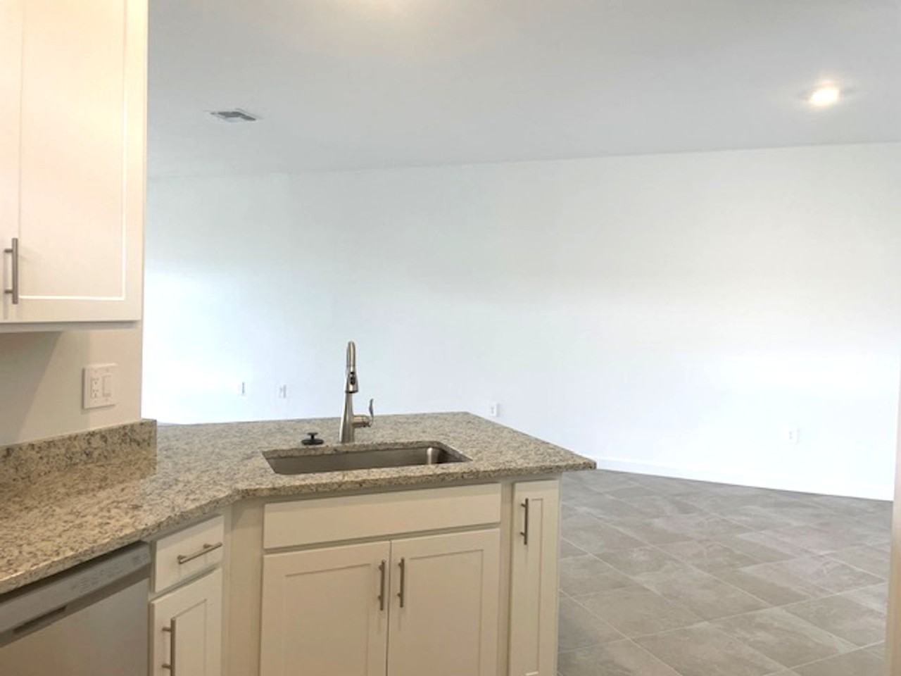 5316 Crystal Harbor Cv - Photo 6 of 32