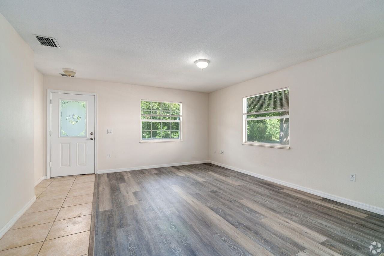 2167 Harrison St - Photo 3 of 18