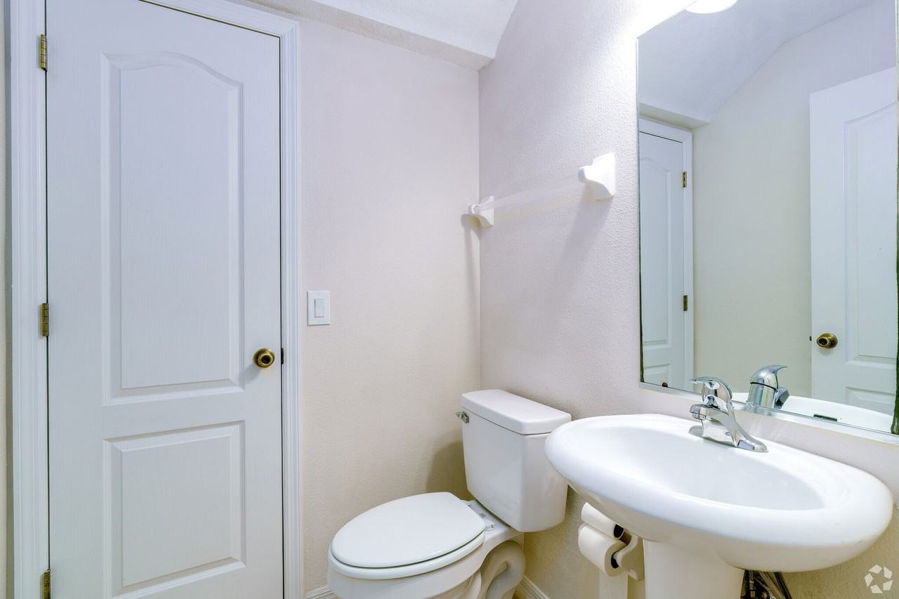 2167 Harrison St - Photo 7 of 18
