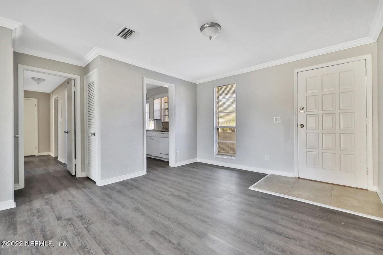 7346 El Barco Rd #8 - Photo 5 of 18