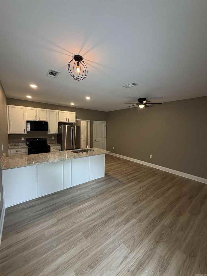 413 & 415 E Center St - Photo 2 of 28