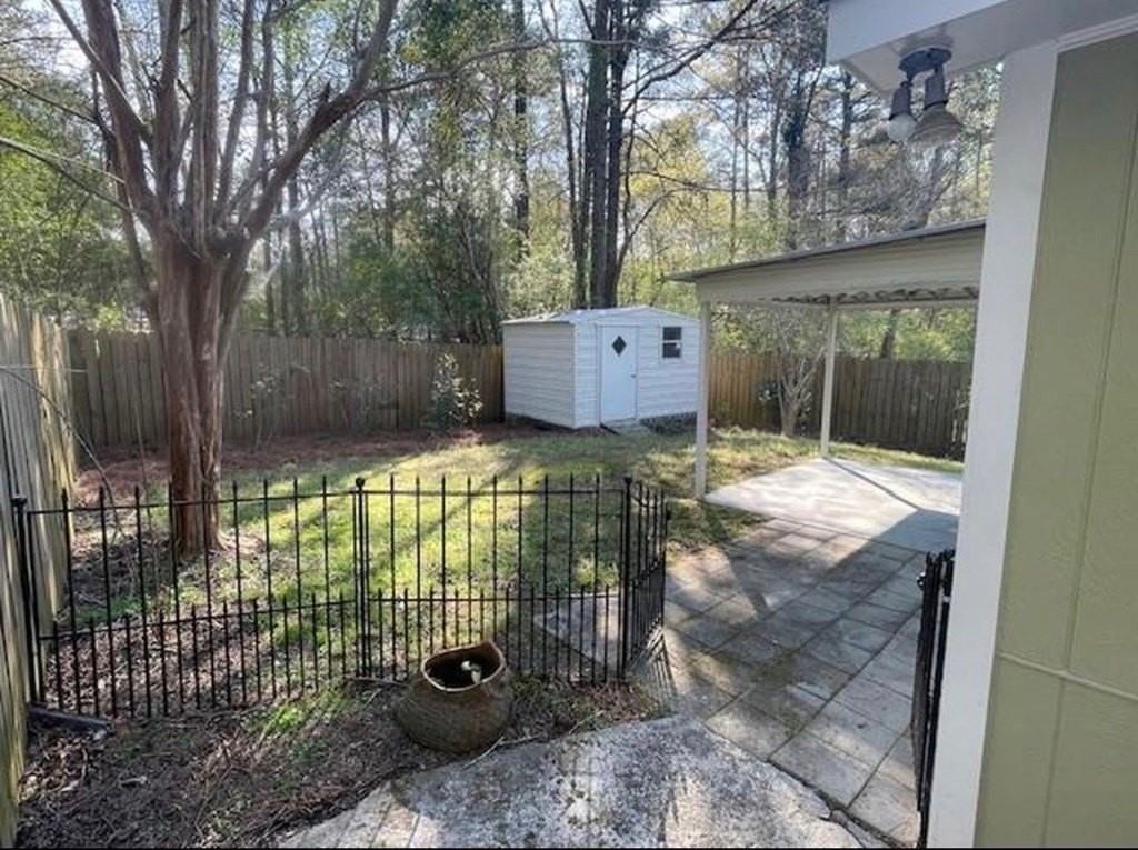 1420 Maplebrook Dr - Photo 3 of 20