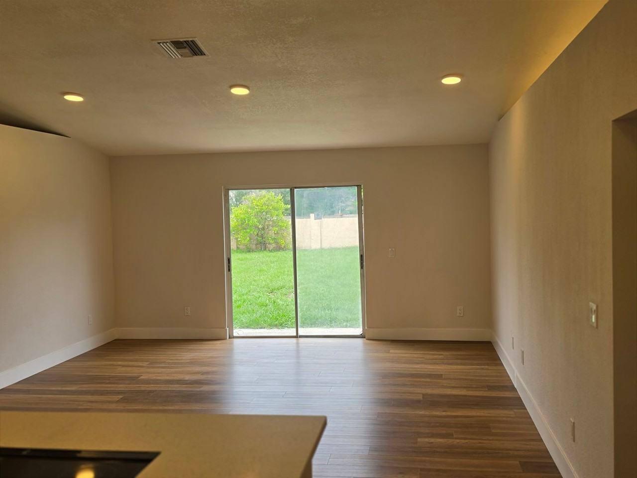 14540 Lycastle Cir - Photo 3 of 47