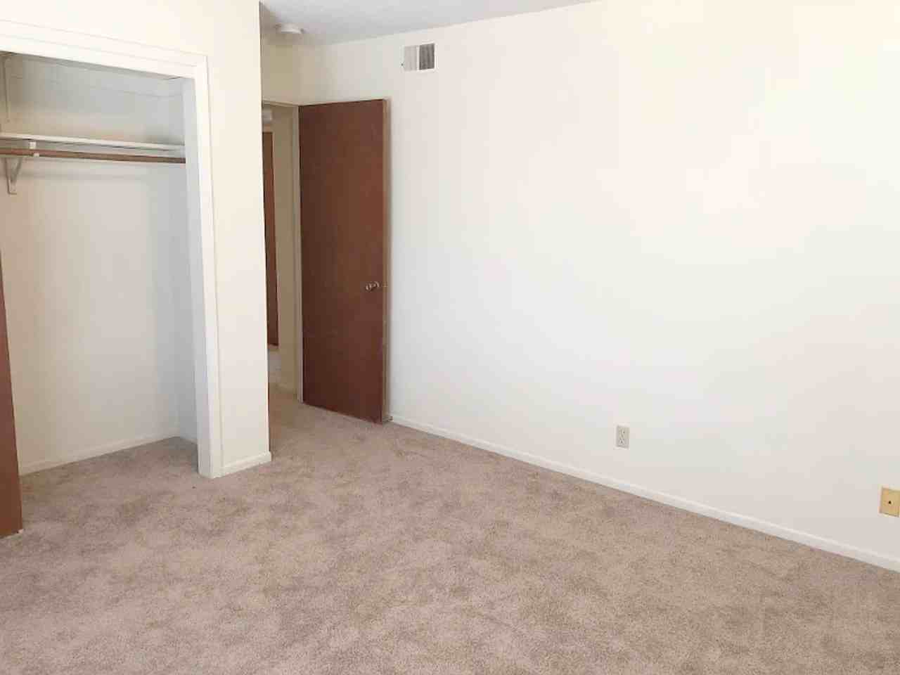 2 Bedroom 1 Bath apartment in Ankeny IA - Photo 4 of 6