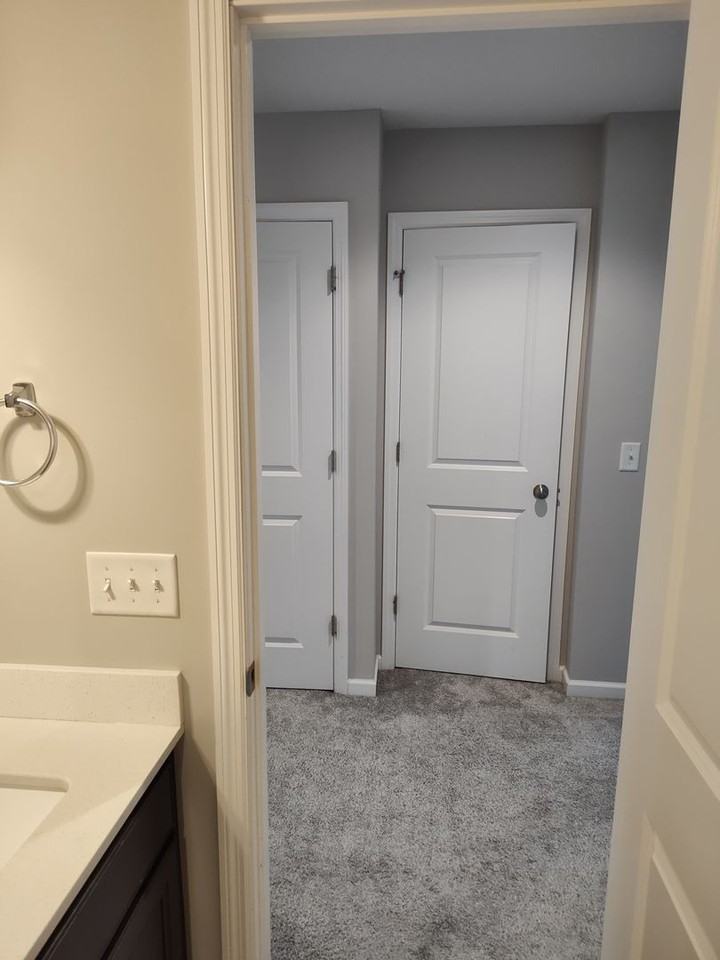5236 Hampton St Ne - Photo 2 of 37