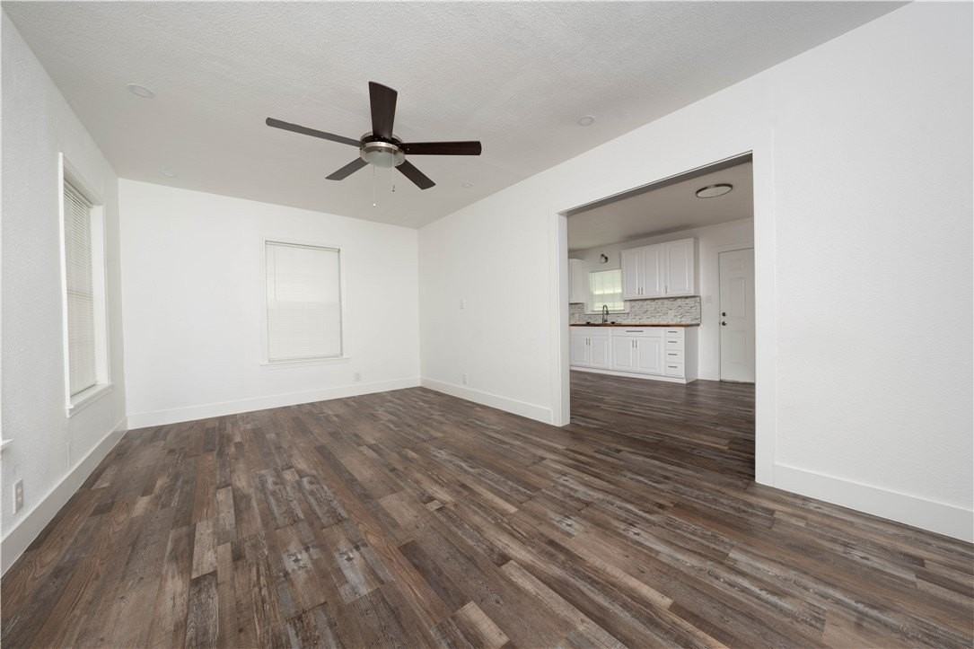 2522 Cleo St - Photo 5 of 18
