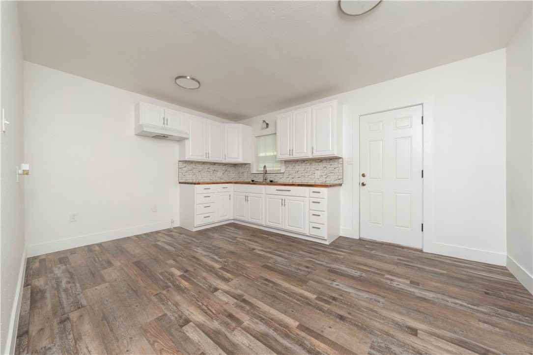 2522 Cleo St - Photo 6 of 18