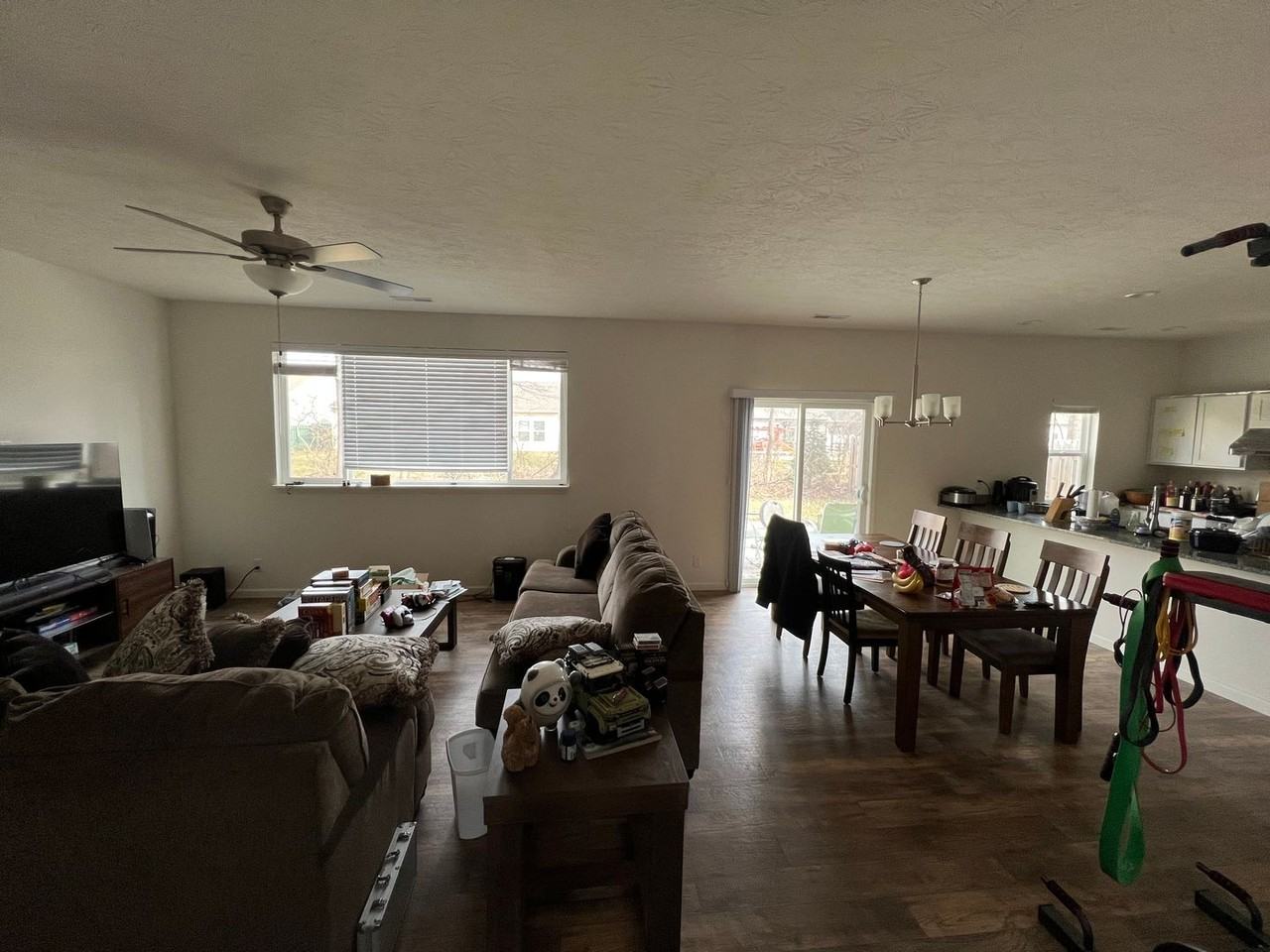3430 Marlton Ct - Photo 4 of 7