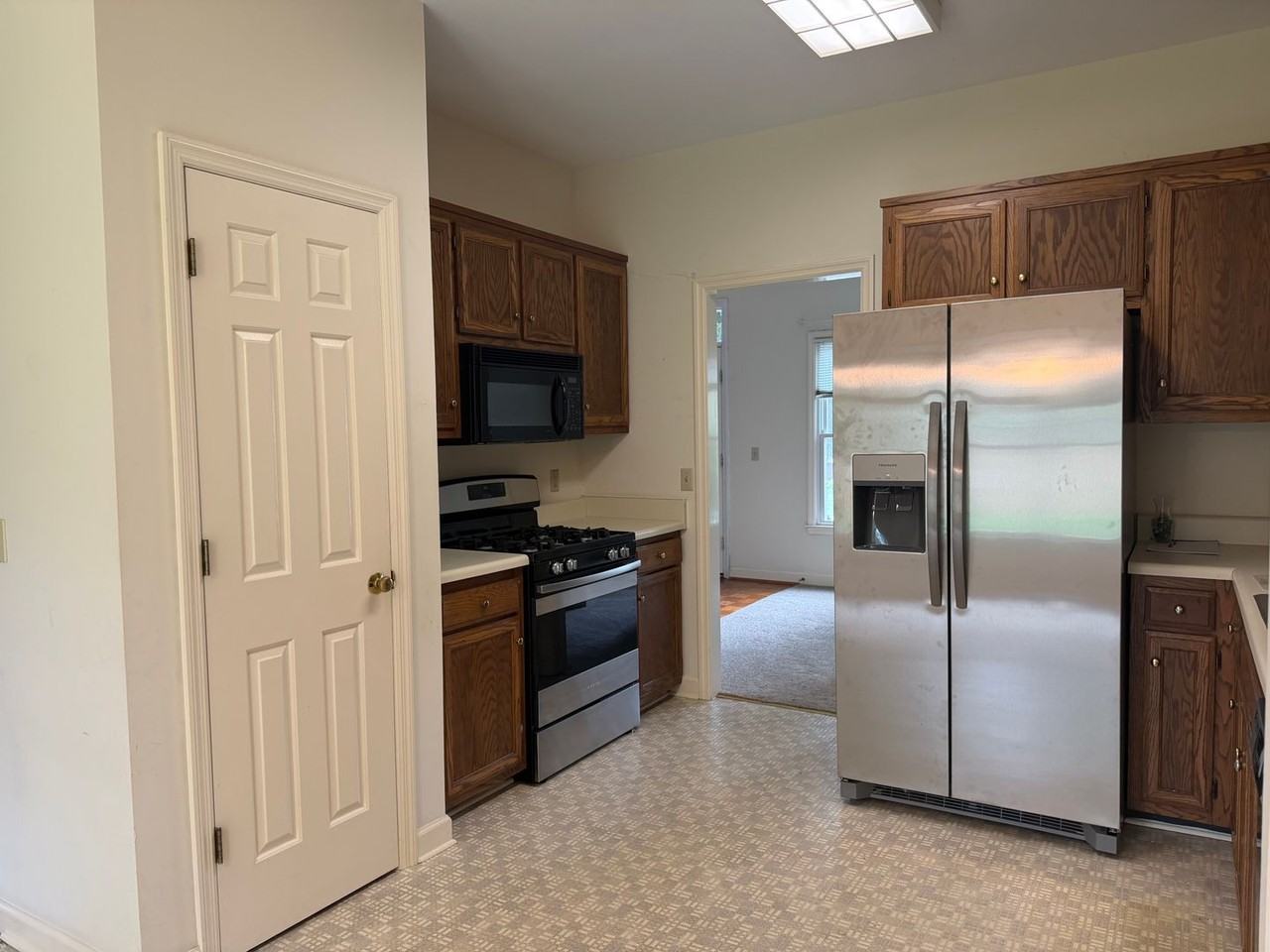 7033 Northridge Dr - Photo 3 of 25