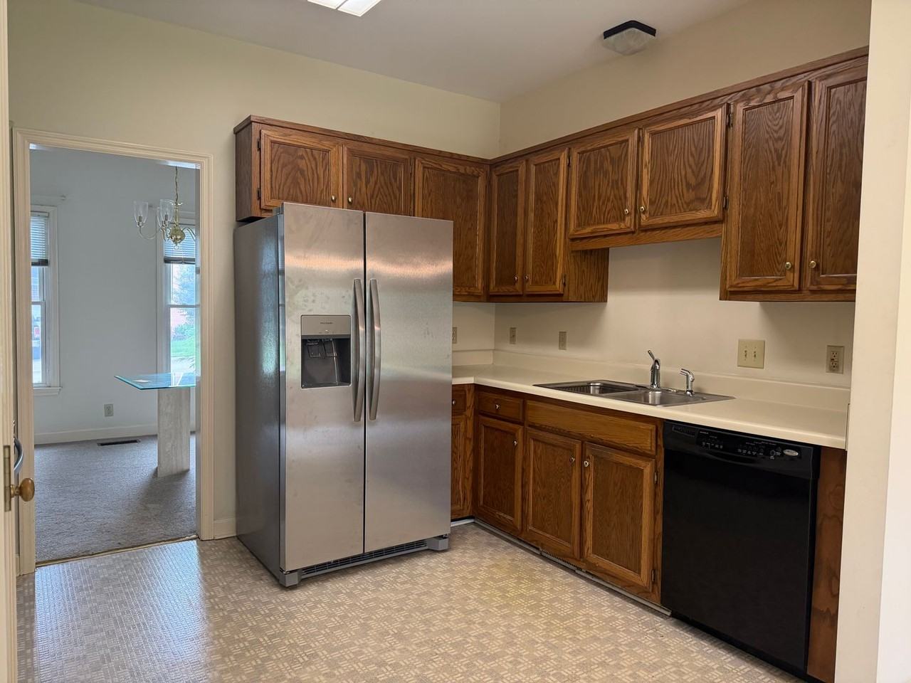7033 Northridge Dr - Photo 4 of 25
