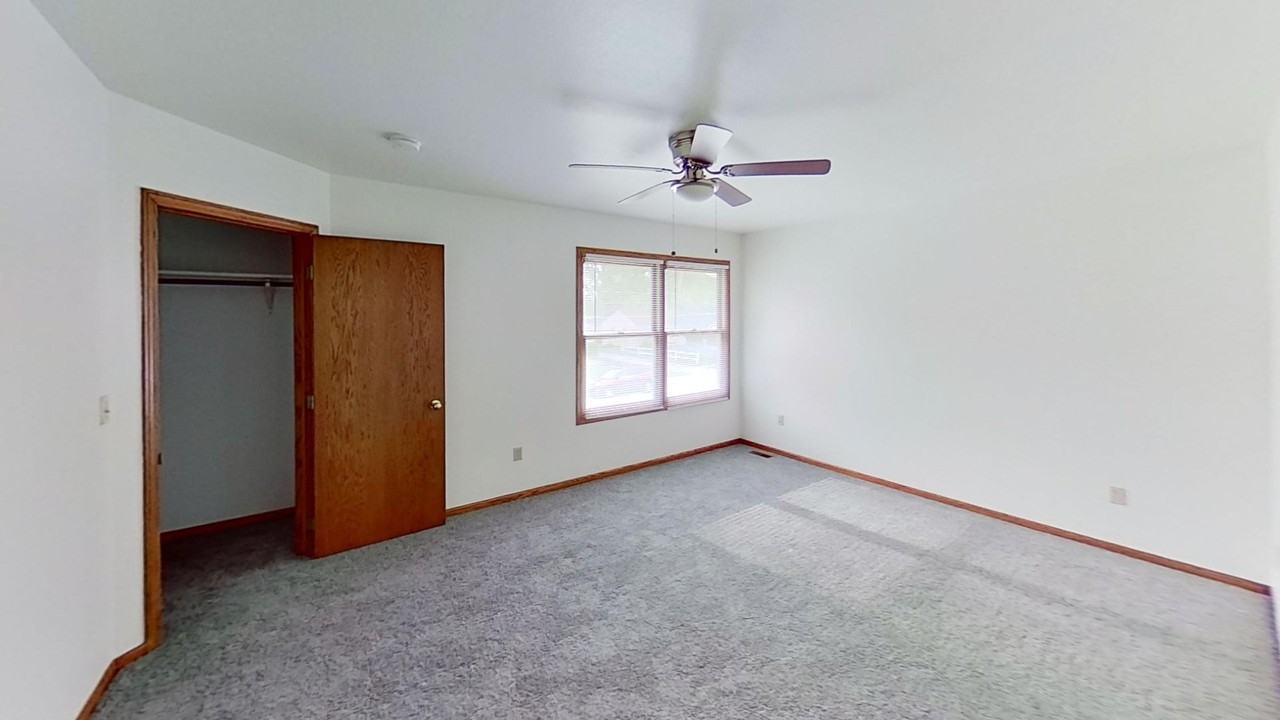 2316 51st St - Photo 5 of 10