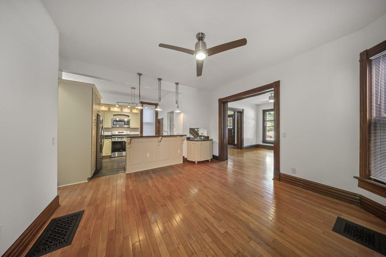 37 W 3rd Ave - Photo 6 of 39