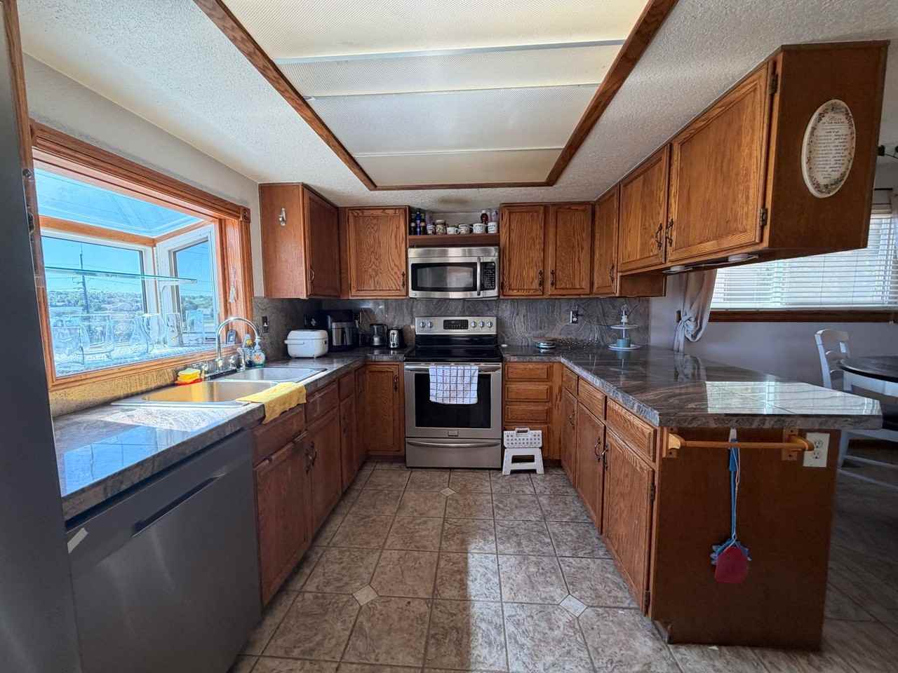 3410 S Halifax Way - Photo 5 of 41