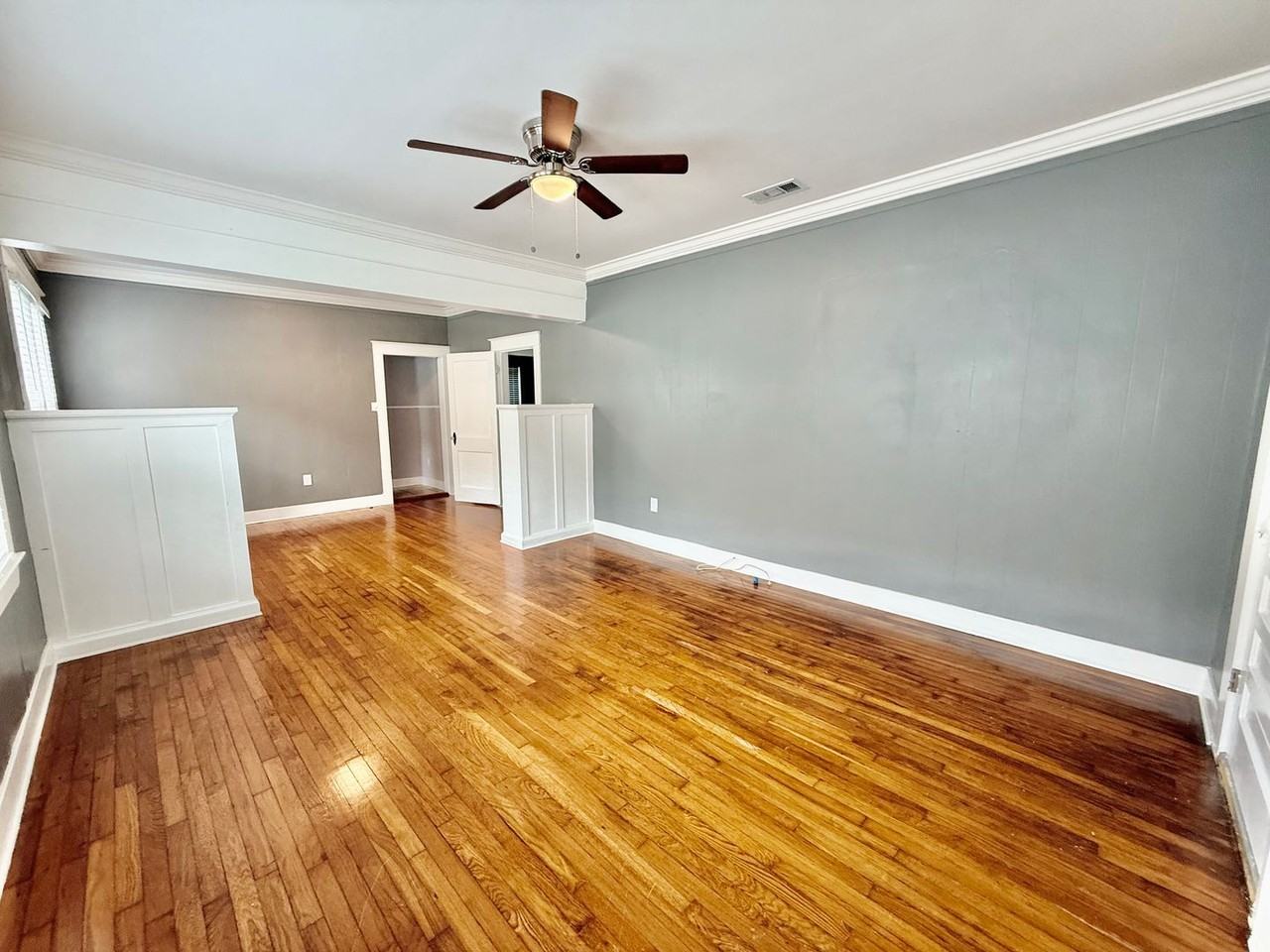 413 Edison St - Photo 2 of 16