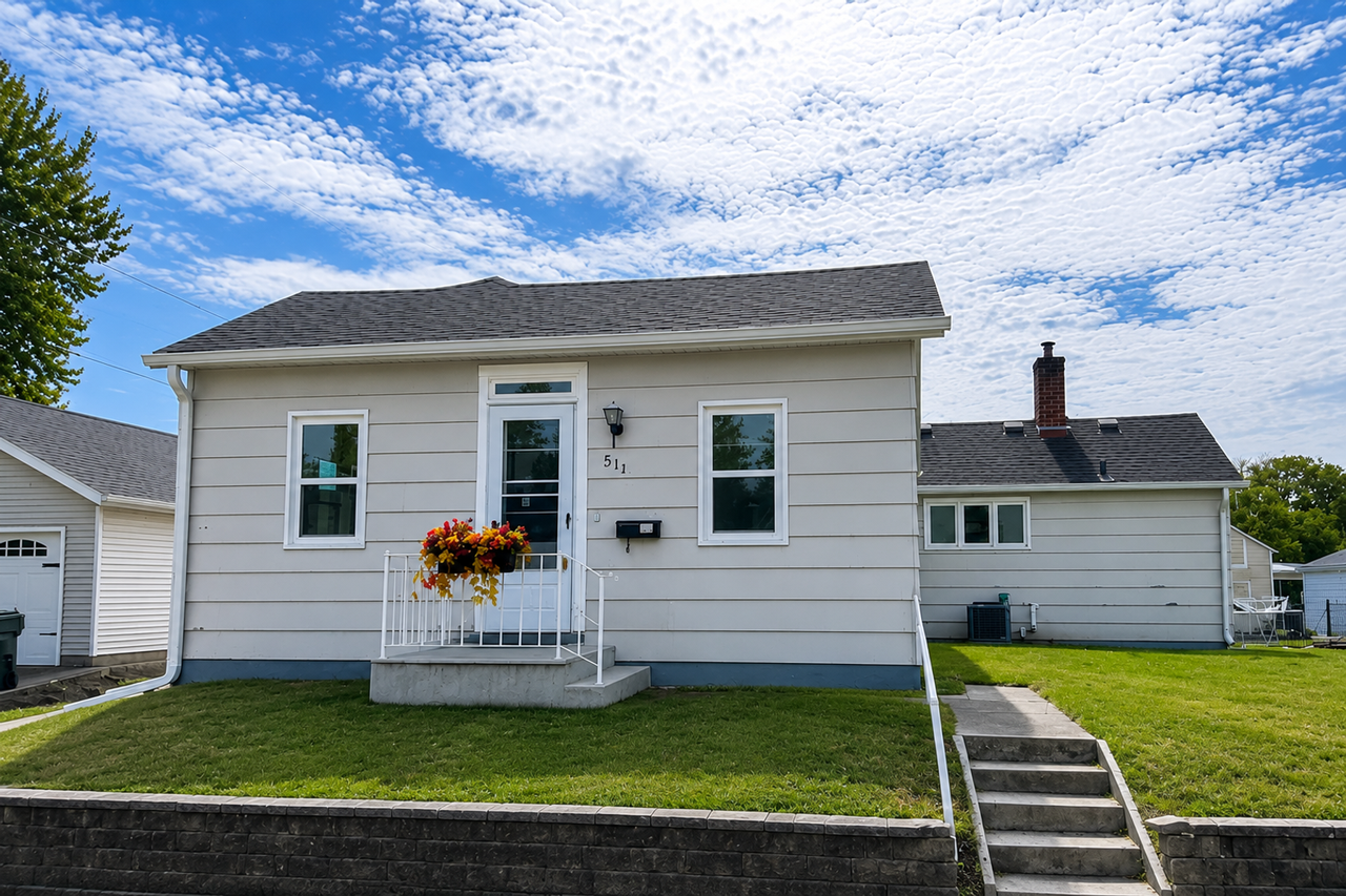 511 Main Ave - Photo 2 of 5