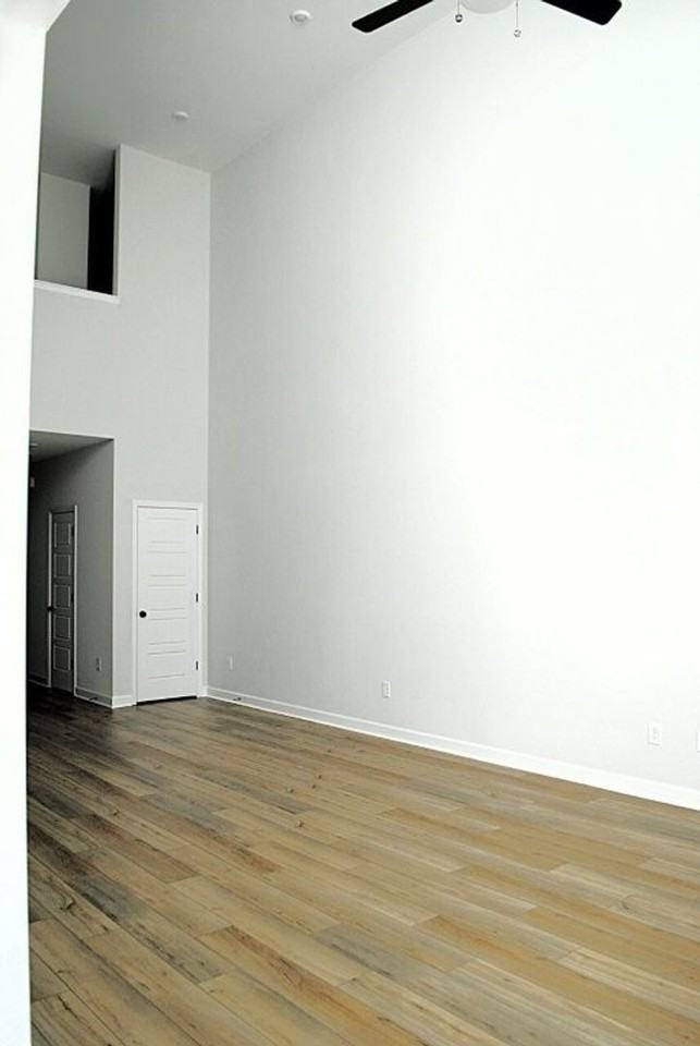 408 Ireland Way - Photo 6 of 26