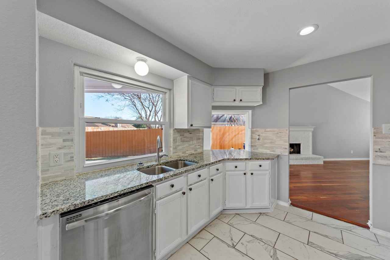 128 Overbrook Dr - Photo 7 of 38