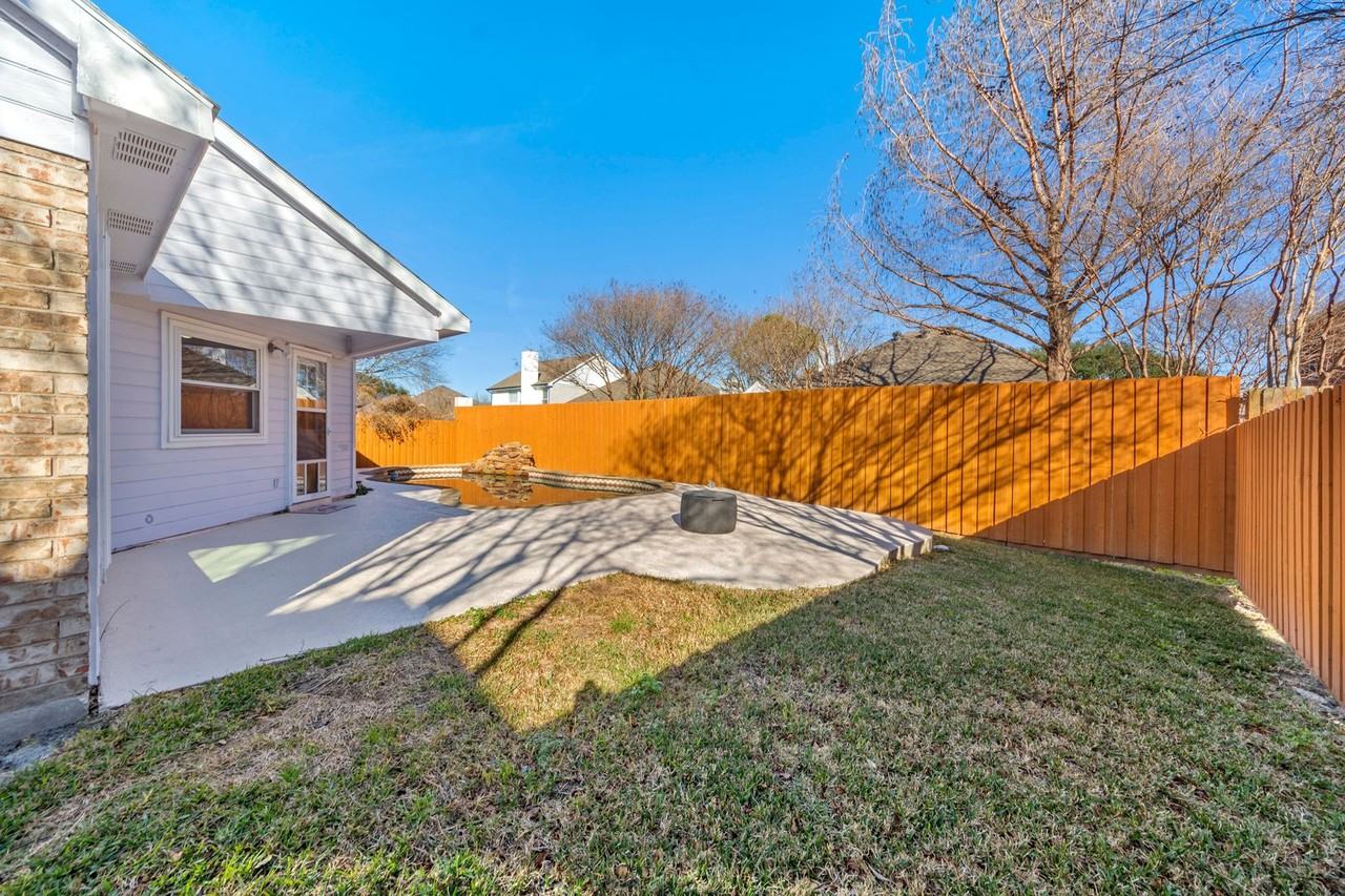 128 Overbrook Dr - Photo 3 of 38