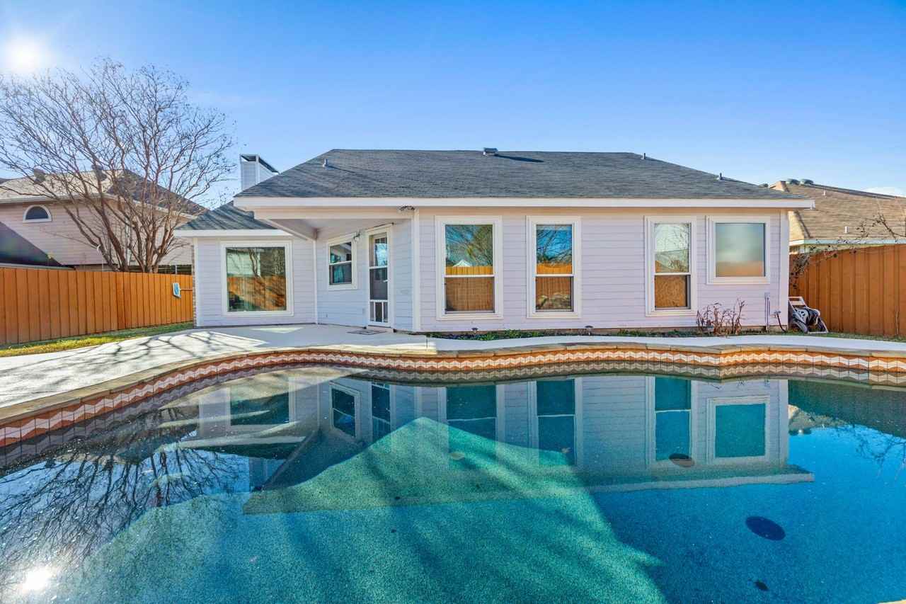 128 Overbrook Dr - Photo 5 of 38