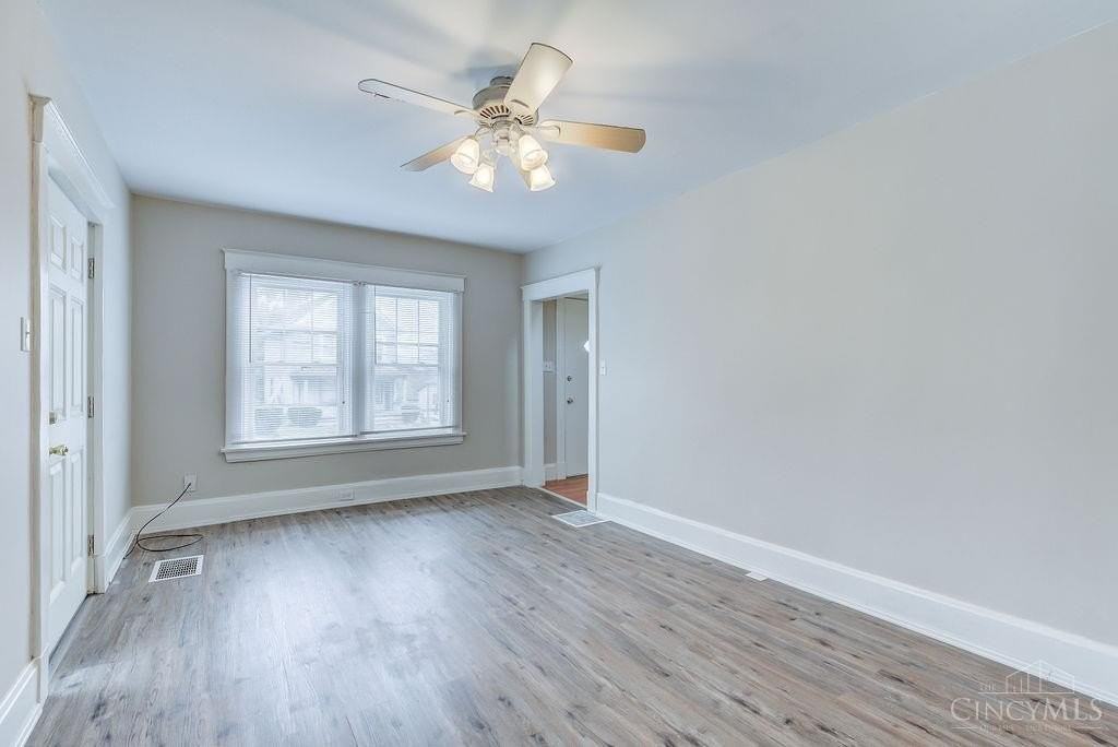 3167 Auten Ave - Photo 4 of 25