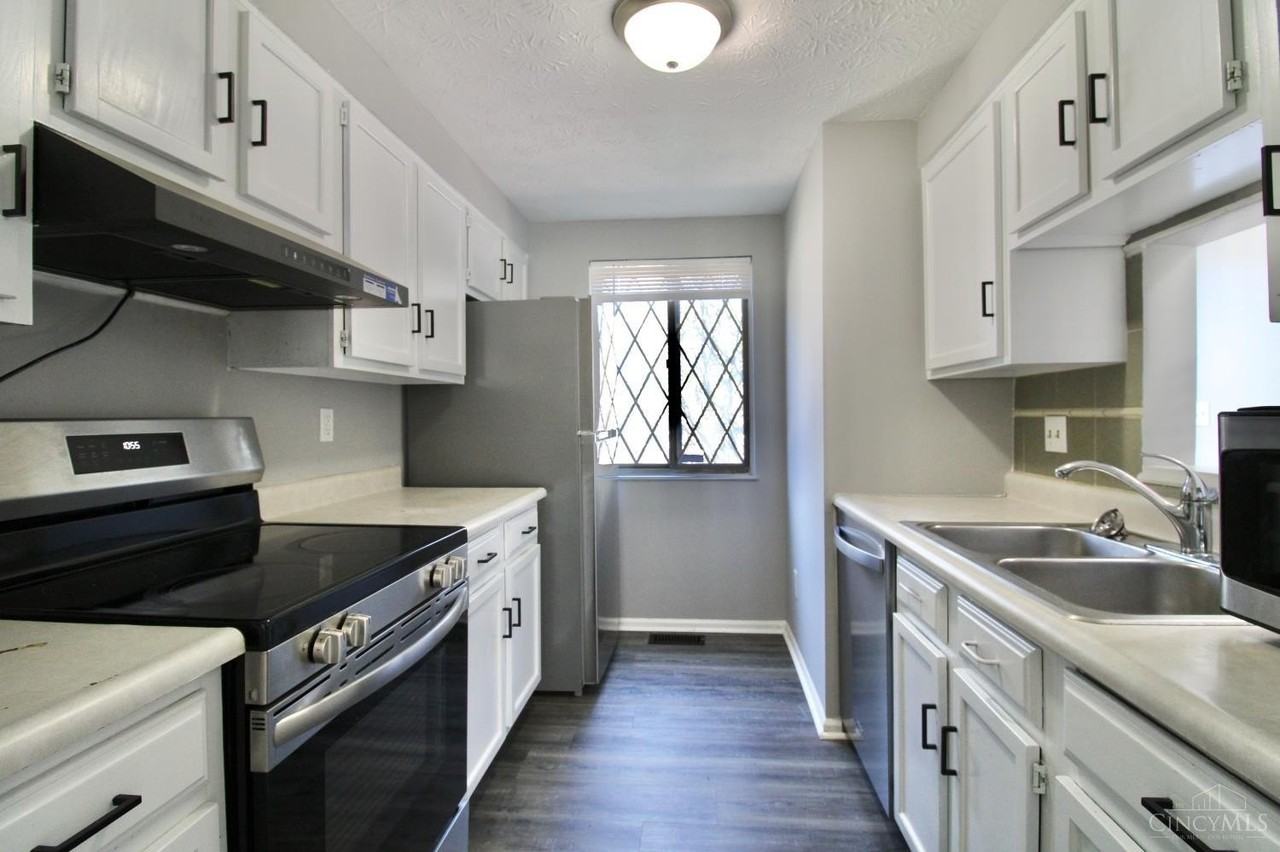 512 Glencoe Ct - Photo 6 of 19