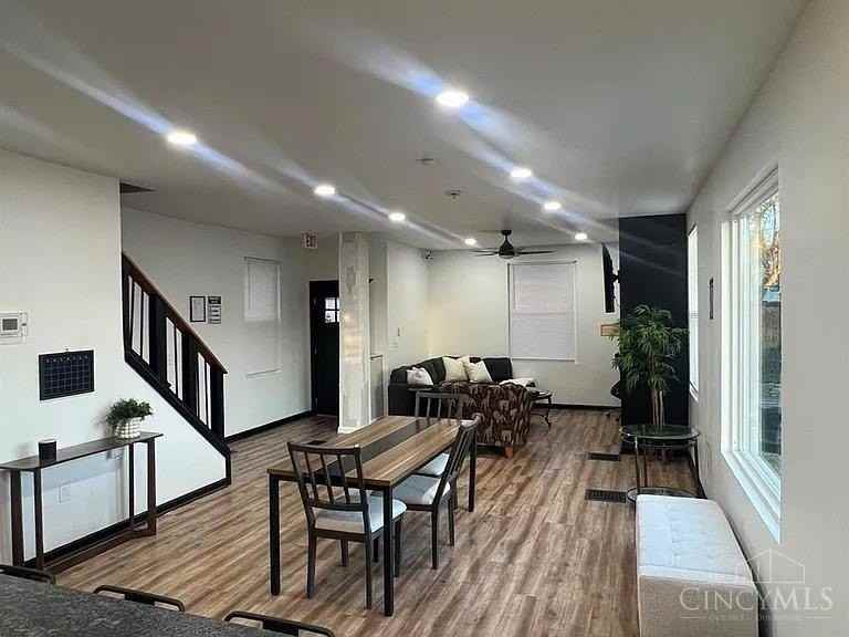 3113 Harvard Ave - Photo 2 of 5