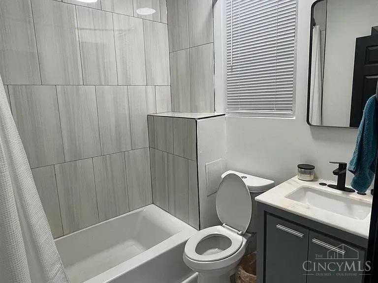 3113 Harvard Ave - Photo 4 of 5