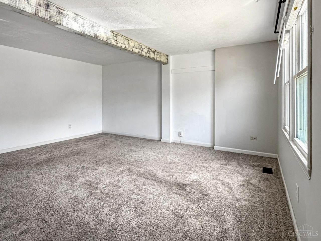4560 New Market Ct #318 - Photo 2 of 34