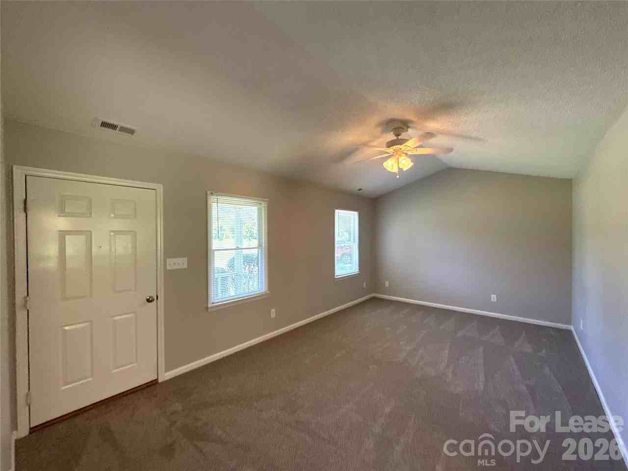 3211 Karen Ln - Photo 2 of 17
