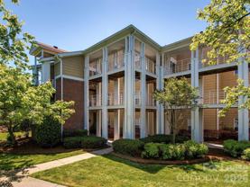 18521 Harborside Dr - Photo 1 of 1