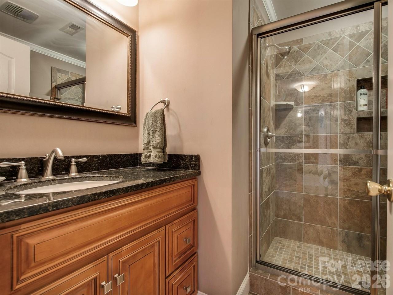 18521 Harborside Dr - Photo 6 of 29