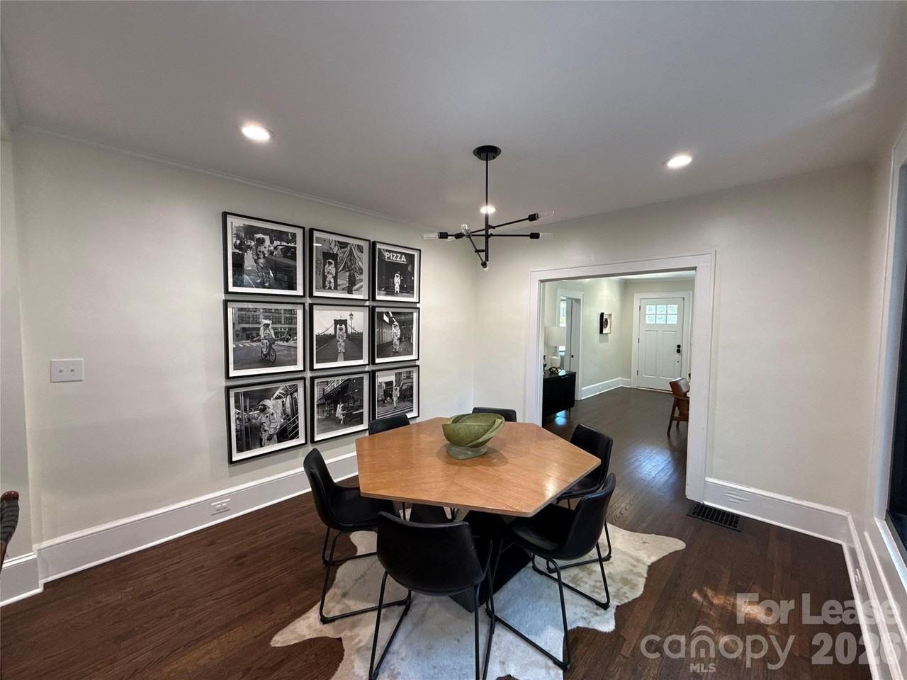 2016 Lombardy Cir - Photo 3 of 29