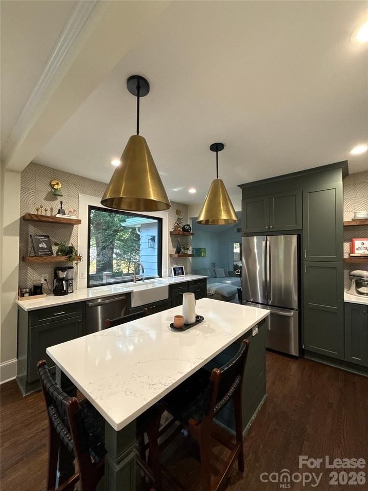 2016 Lombardy Cir - Photo 6 of 29