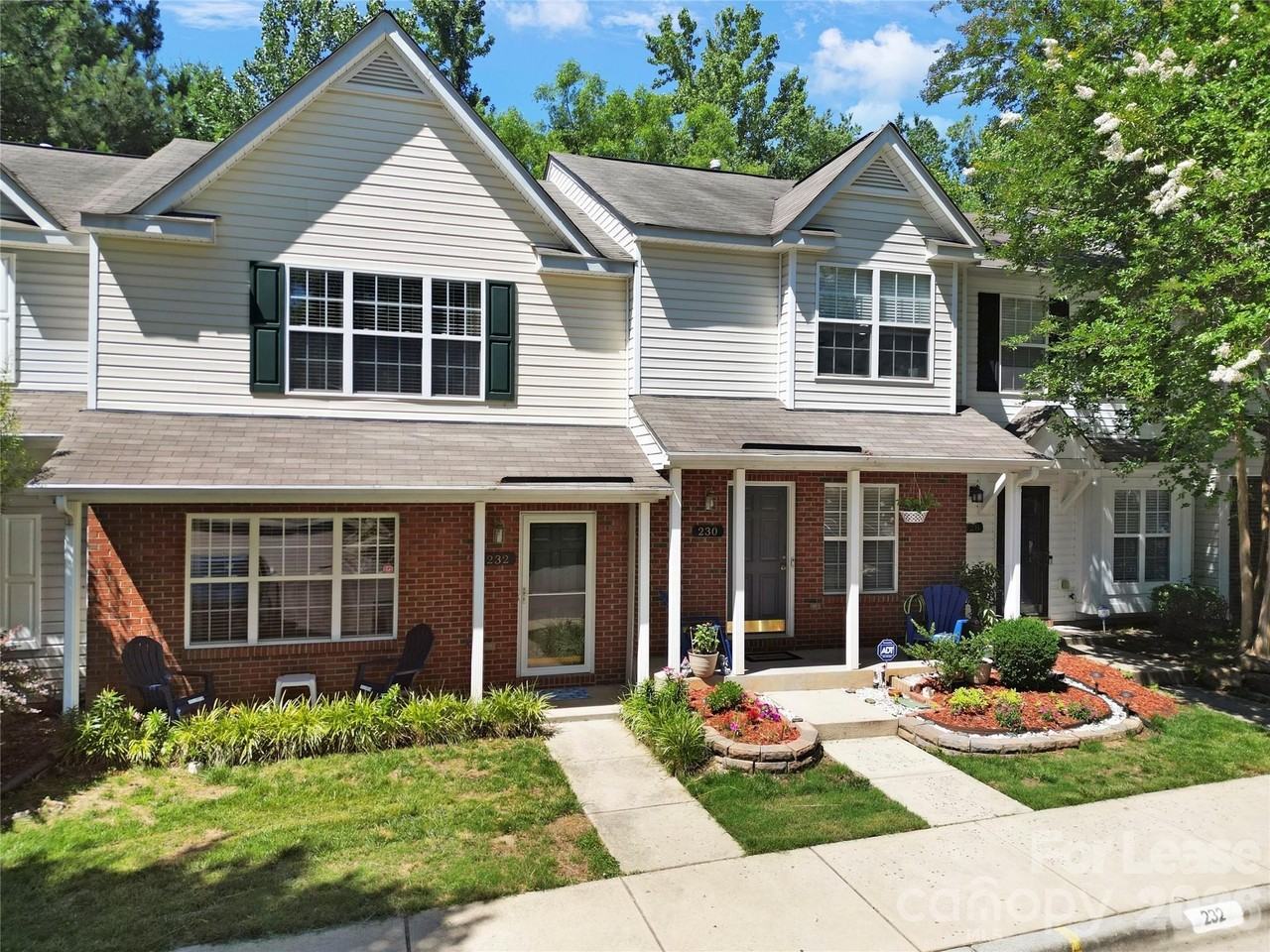 232 Butler Pl - Photo 2 of 31